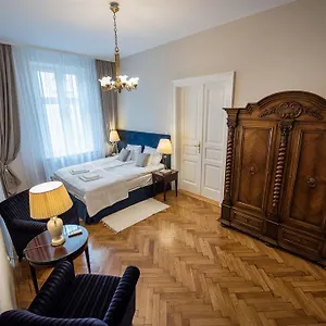 mjz-apartments-old-town-krakow.krakowhotelspoland.com/